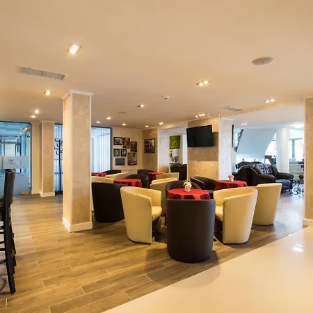 Hotel Grami 4*